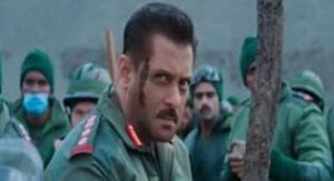 Salman Khan leading Indian Army troops in a high-altitude mountain battlefield scene from the galwan movie salman khan, portraying courage and patriotism in a cinematic war drama setting